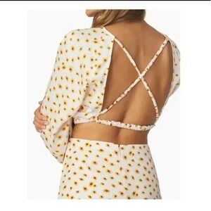 L‎ Billow Sleeve Open Back Crop Top Floral Daisy WeWoreWhat Revolve Ivory Yellow